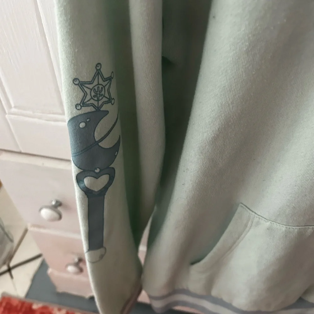 EUC SAILOR MOON HOT TOPIC Blue Graphic Hoodie W/Front Pockets Long Sleeve Silver - Picture 9 of 16
